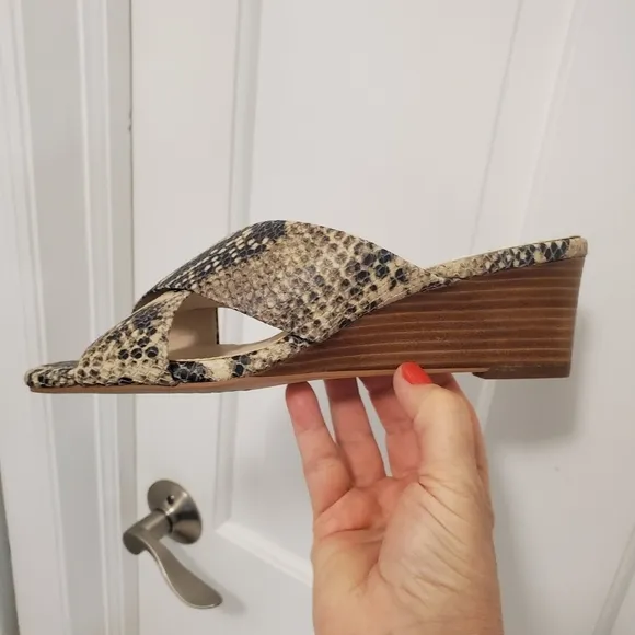 NWOB Cole Haan Adley Grand Snakeprint Leather Wedge Sandals Size 9B Retail $140