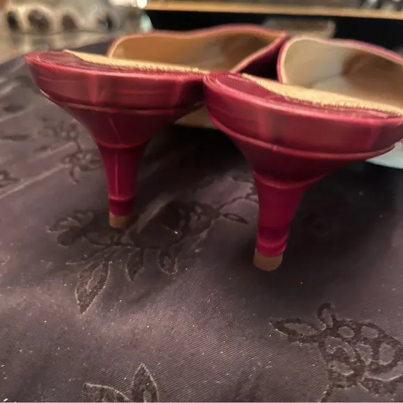 NWOB Lauren Ralph Lauren Women's 6B Burgundy Animal Print Leather Mules 2 1/2&quot;