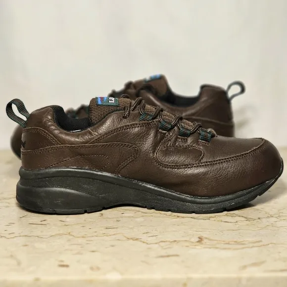 NWOB L.L. Bean Mens GORE-TEX Hiking Trail Brown Leather Lace-up Shoes 7.5 Wide
