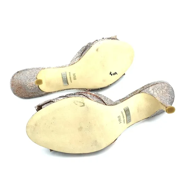 NWOT BADGLEY MISCHKA Metallic peeptoe kitten heels
