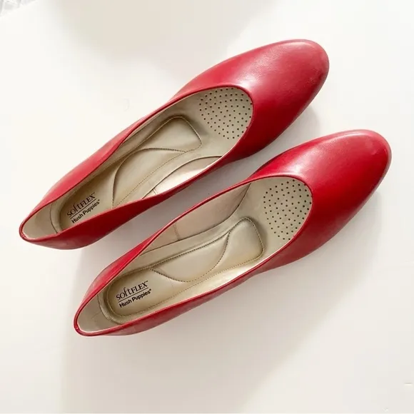 NWOT Hush Puppies Softflex Shoes Red Pumps Kitten Heels Size 13M
