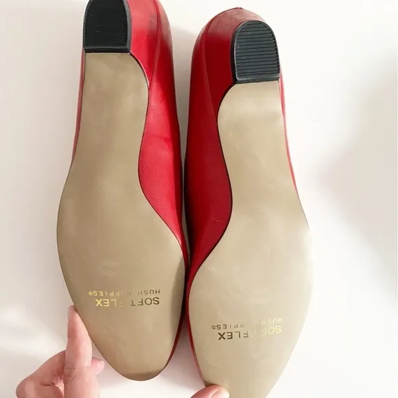NWOT Hush Puppies Softflex Shoes Red Pumps Kitten Heels Size 13M