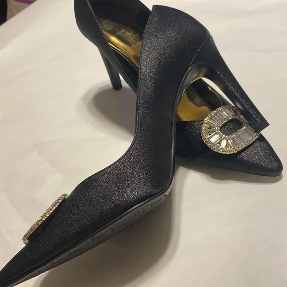 NWOT J.Reneé Nalda Black Dress Shoes Rhinestone Embellishmen