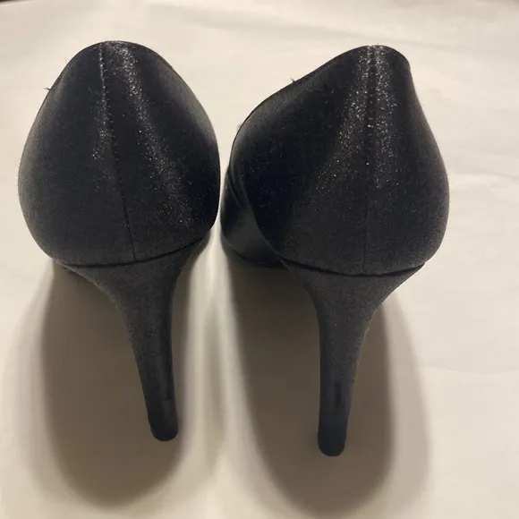NWOT J.Reneé Nalda Black Dress Shoes Rhinestone Embellishmen