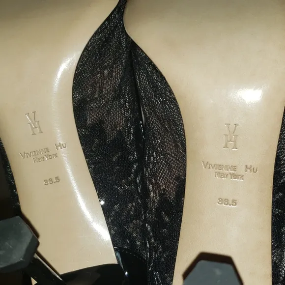 NWOT Vivienne Hu New York Black Lace Shoes Neat Style Heels