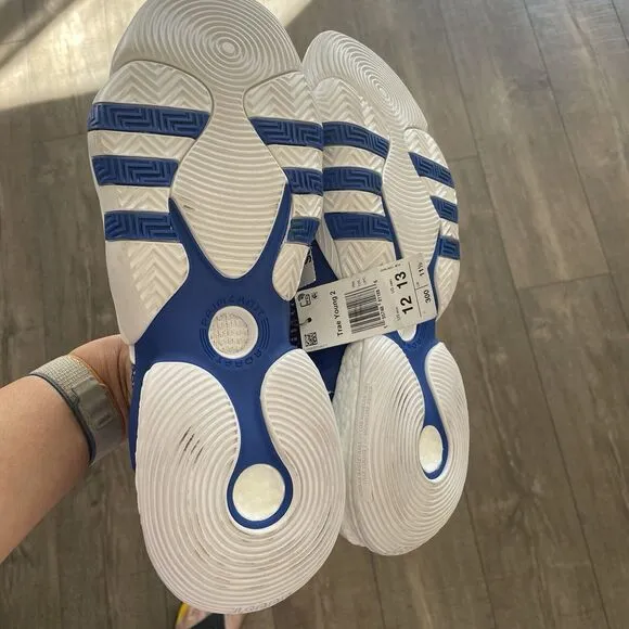 NWT Adidas Men Trae Young 2 Basketball Shoes Size 12 White Blue H03839 Sneakers