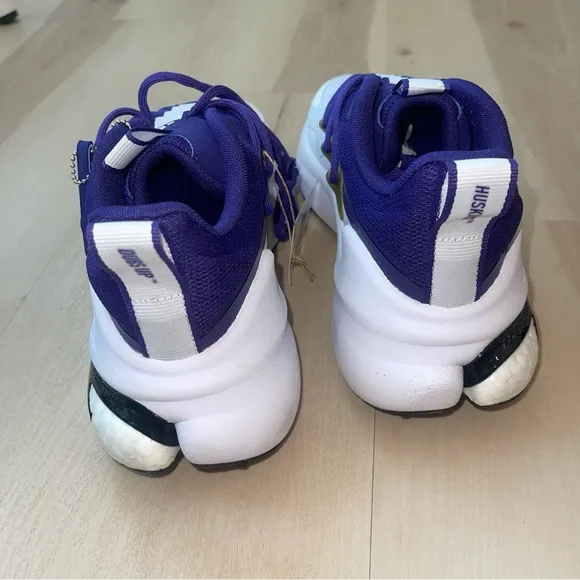 NWT Adidas University of Washington Alpha Boost V2 Shoes Men SZ 8.5 Women SZ 9.5