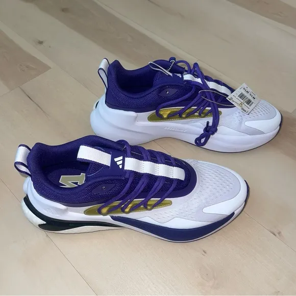 NWT Adidas University of Washington Alpha Boost V2 Shoes Men SZ 8.5 Women SZ 9.5