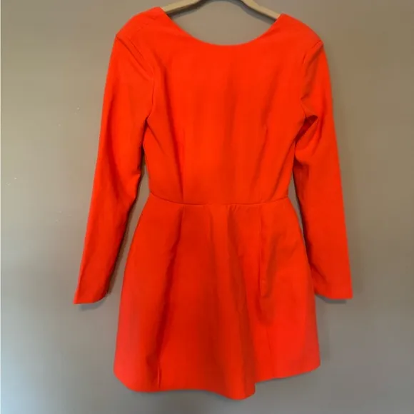 NWT AQ/AQ Neon Long Sleeve Open Back Structured Statement Mini Dress Size 4