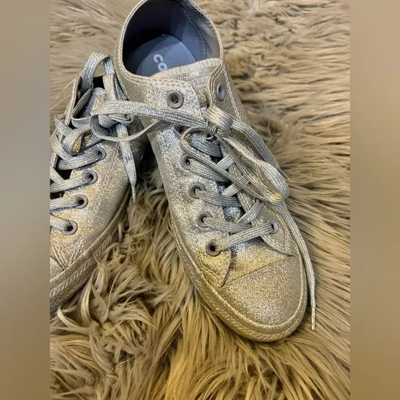 NWT Converse silver Chuck Taylor’s