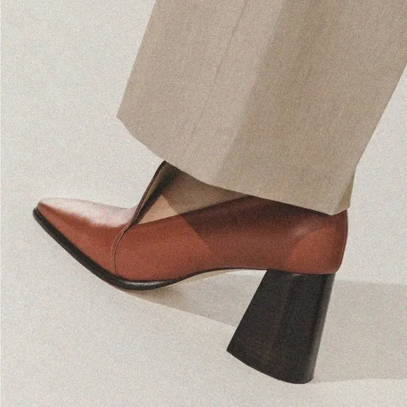 NWT Dear Frances Leather Khai Pumps in Terracotta Size 38 (retail $375)