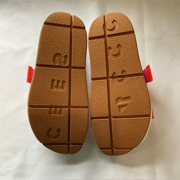 NWT Garden Party Buckle Sandals