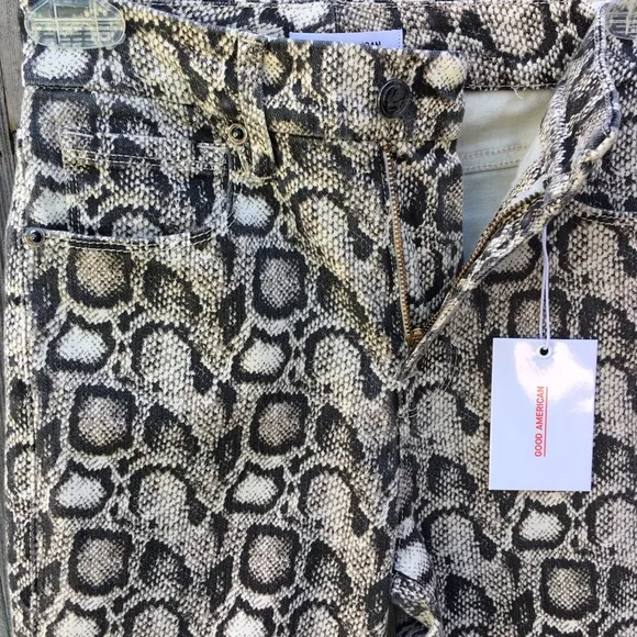 NWT Good American Good Legs Snake Print Jean Black Cream 2