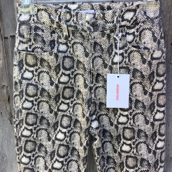 NWT Good American Good Legs Snake Print Jean Black Cream 2