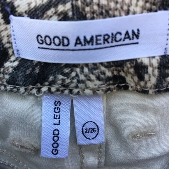 NWT Good American Good Legs Snake Print Jean Black Cream 2
