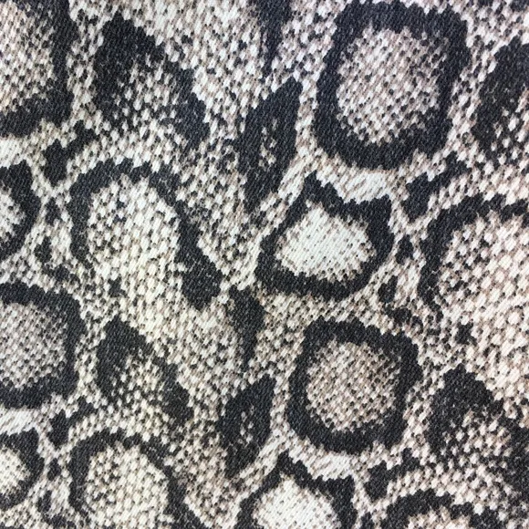 NWT Good American Good Legs Snake Print Jean Black Cream 2