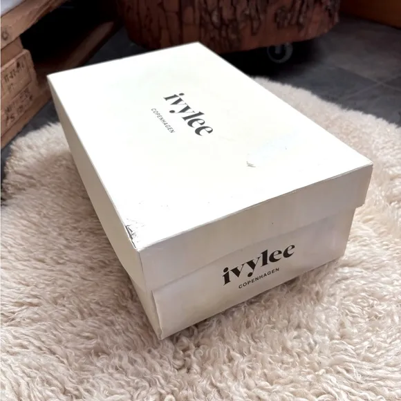NWT Ivylee Copenhagen “Eden” Heels