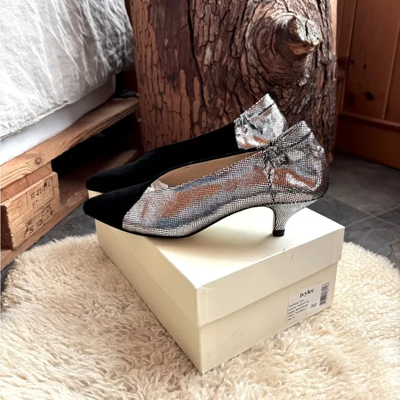 NWT Ivylee Copenhagen “Eden” Heels
