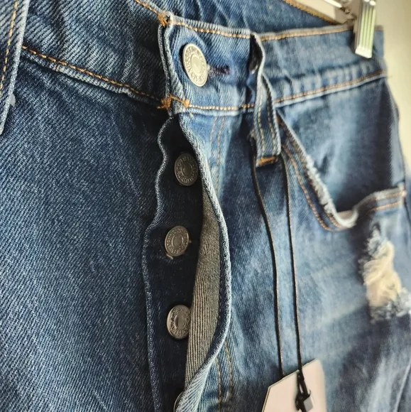 NWT Levi's 501 Original Cropped Distressed Denim