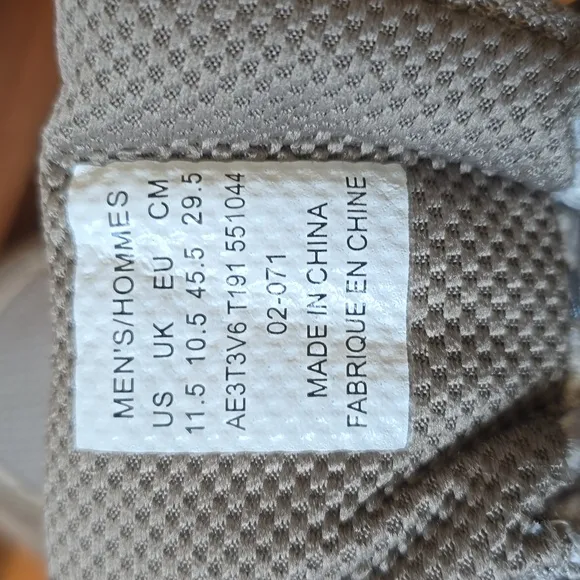 NWT. Mens North Face Pinyon XCR Mid, Gore-tex Hiking Shoe, Size 11.5