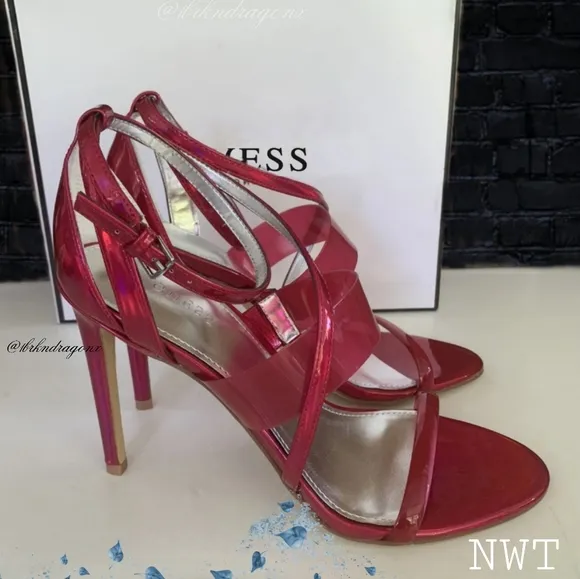 NWT Pink Shimmer Heeled Sandal Gorgeous Poppin Pink 🩷 Strappy Sandals