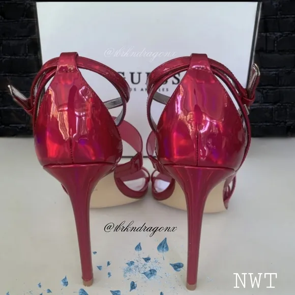 NWT Pink Shimmer Heeled Sandal Gorgeous Poppin Pink 🩷 Strappy Sandals