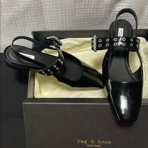 NWT Rag &amp; Bone Black patent slingback Sandals with silver grommet Design (sz 9)