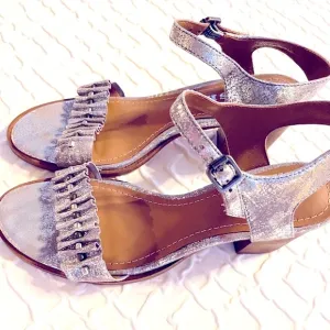 NWT Trask Sandals Metallic Silver Leather Shoe Bags Box Size 6