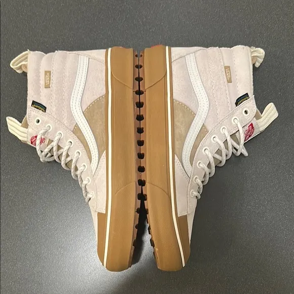 NWT - Vans UA SK8-Hi MTE-2 Sneakers, Beige, Size M 7.5 / W 9.0, RARE!!