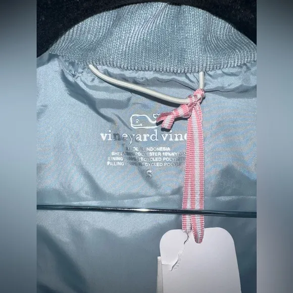 NWT Vineyard Vines Light Blue Oversized Puffer Vest size Small