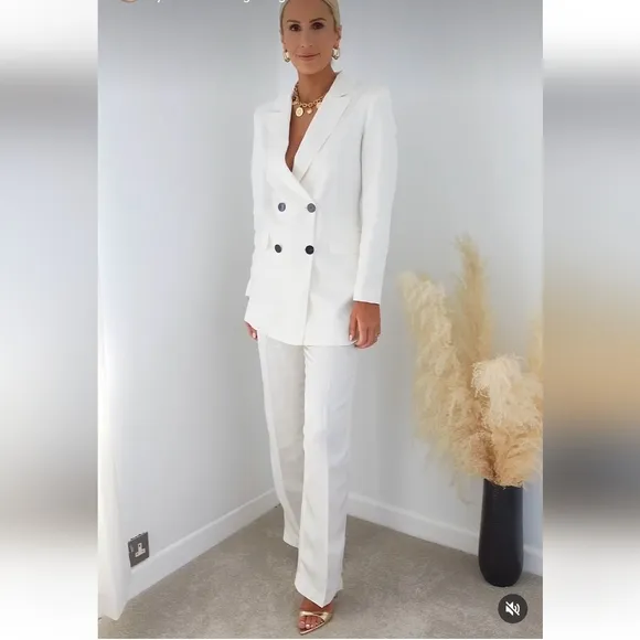 NWT * Zara White Satin Effect Blazer