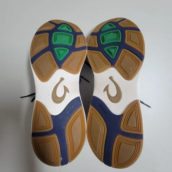 Olukai Mio Li Men's Athletic Shoes.