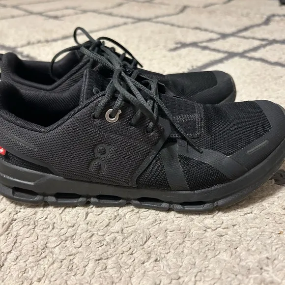 On Running Shoes Kids 5.5 fits Women 6.5