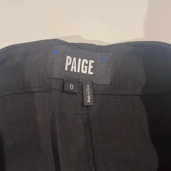 Paige Denim Carolina Belted Black Shorts 💕