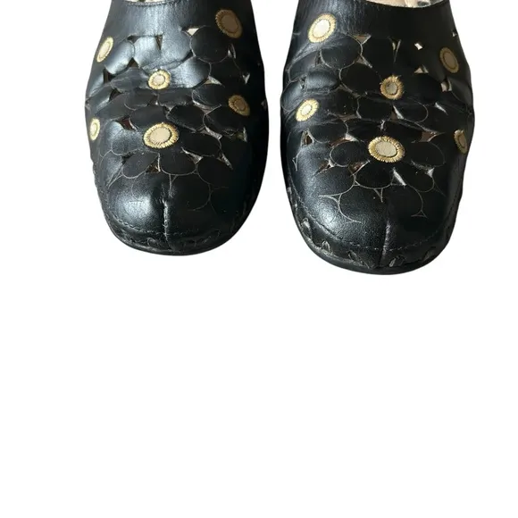 Pikolinos black floral cut out leather Mary Janes size 39/8 ankle strap retro