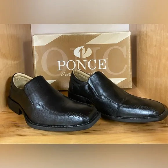 PONCE NEW IN BOX FASHIONABLE MEN SHOES SIZE 7
