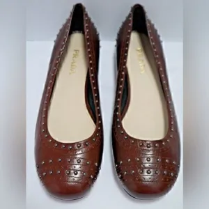 Prada Ballet Flats Women's Size 37 7 brown Leather Studded Slip On Shoes Casual