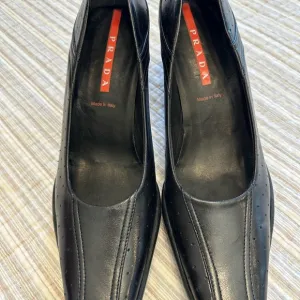 PRADA Black Square Toe Leather Pumps, Size 40 1/2 (certificate of authenticity)