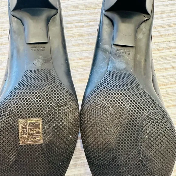 PRADA Black Square Toe Leather Pumps, Size 40 1/2 (certificate of authenticity)