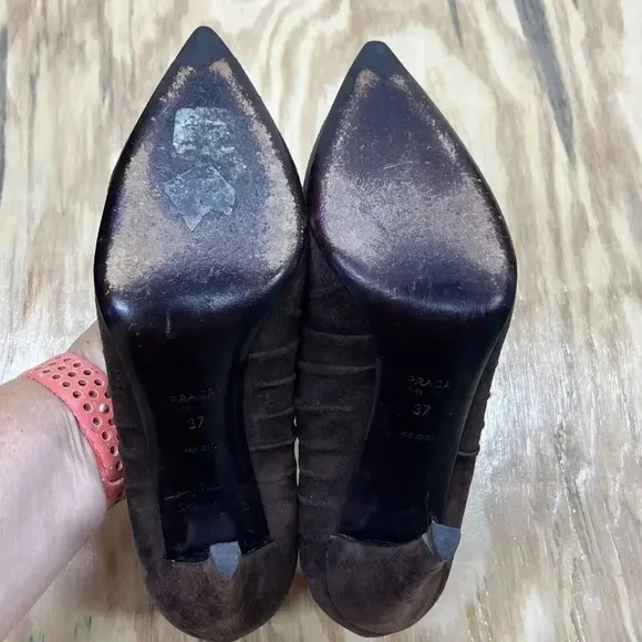 Prada Brown suede pleated leather pumps 4”heel EU Size 37 US Pointed toe shoe