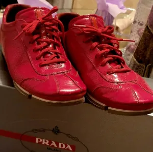 Prada Mens Sneaker/Shoe