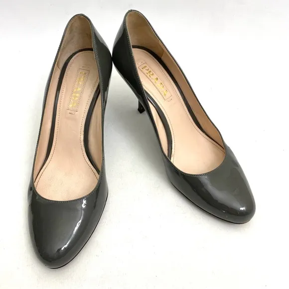 PRADA Round Toe Pumps High Heels 8 / 38 Glossy Gray Leather Womens Made in Italy