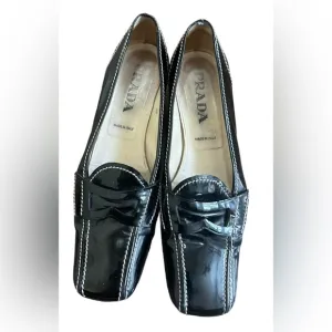 Prada women shoes size 38.1/2 Eur 8.5 Us
