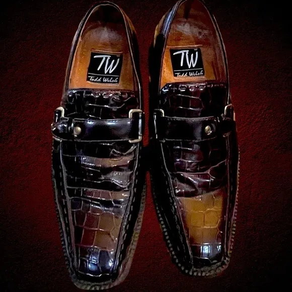 Price reduced to sell! Mens Todd Welsh shoes size 8 Burgundy gator 🐊 print