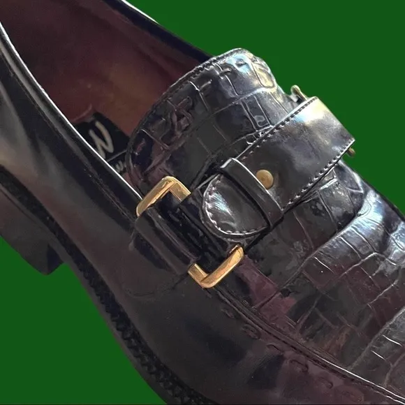 Price reduced to sell! Mens Todd Welsh shoes size 8 Burgundy gator 🐊 print