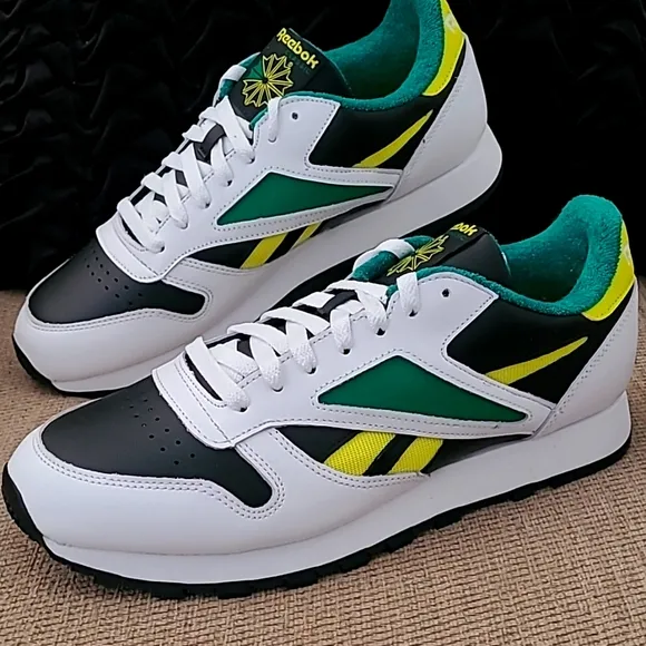 PUMA MEN CLASSIC LEATHER MARK RUNNING SHOES