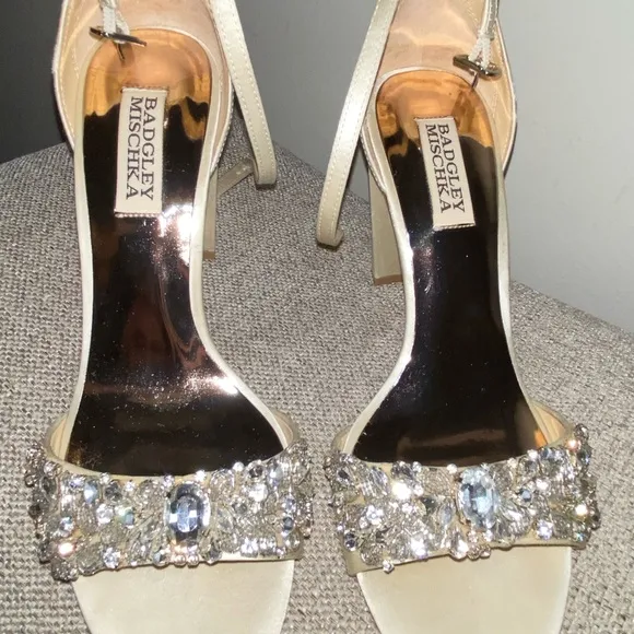 RARE Badgley Mischka Barby Ankle strap Evening Heel sandals