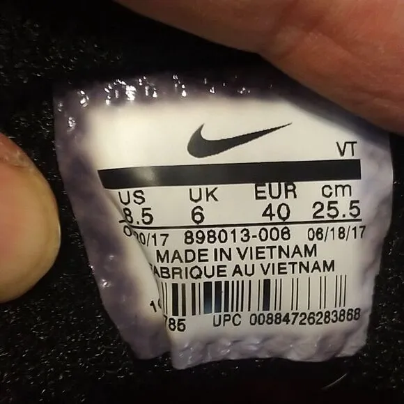 Rare Nike Air Max Running Shoes 898013-006 Women's Pink Running Shoes Size 8.5