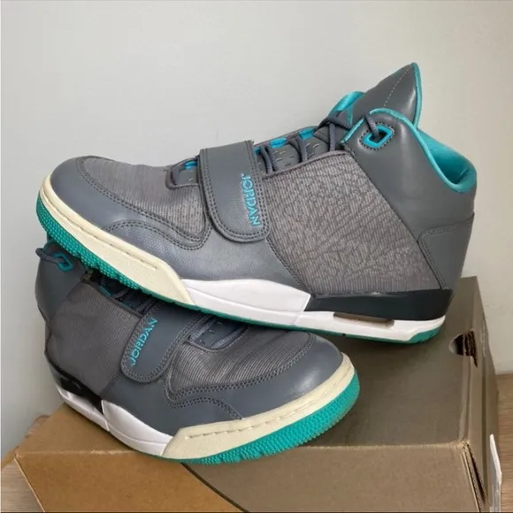 RARE Nike Jordan 2013 Flight Club Grey/White/Blue- Men SZ 9.5