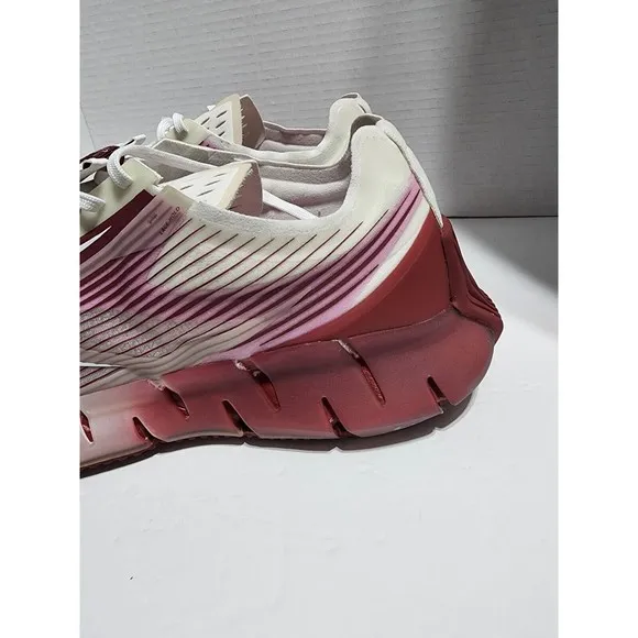 Reebok Men Sz 10 Cottweiler Zig 3D Storm White Red Stucco Running Shoes Sneaker